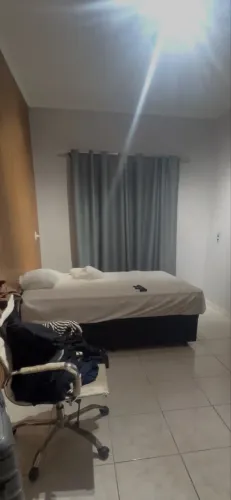 CAMA BAÚ GAZIN - MOLAS ENSACADAS - SEMI NOVA