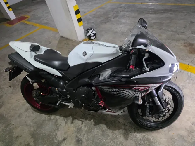 R1 impecável