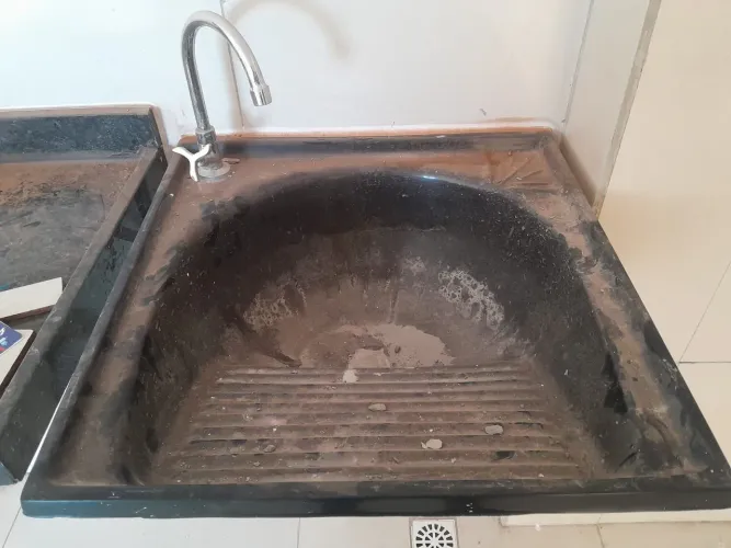 Pias para banheiro e lavanderia