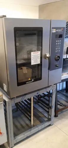 NZ. Forno combinado 8 GN's WICTORY com cavalete
