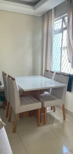 Mesa 4 cadeiras