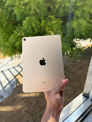 iPad Air 11" M2 256GB Estelar | Bateria 91% | iPadOS 27 | Sem avarias