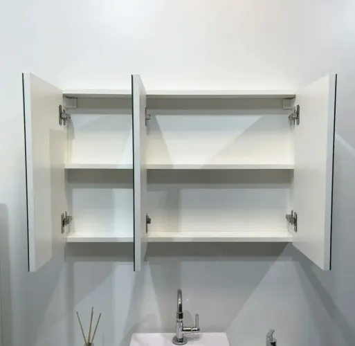 Armário Aéreo Banheiro C/ 3 Portas De Espelho 90cm C/ Fundo