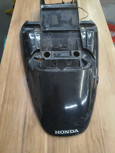 Paralama traseiro Honda falcon