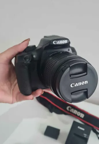 Cânon T6 com lente 18-55mm 