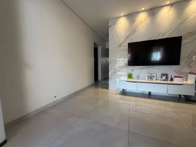 NA - ÁGIO de casa com 2 quartos na Quadra 800 do Recanto das Emas