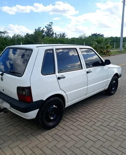 Fiat Uno Mille 1.0 Fire/ F.flex/ Economy 4P 2013