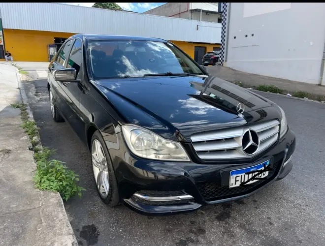 Mercedes-Benz C-180 CGI Touring 1.8 16V Aut. 2012