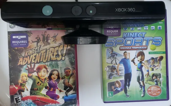 Kinect xbox 360 super novo e 2 jogos na caixa kit diversao