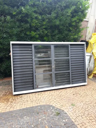 Janela 2,10x1,00 usada aceito oferta