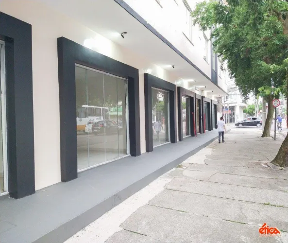 Loja no Ed. Frei Daniel de Samarate - bairro de São Brás - COD.110