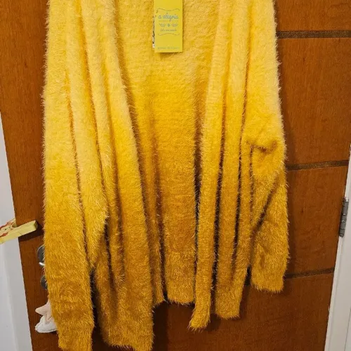 Farm - casaco pelinhos amarelo degradê