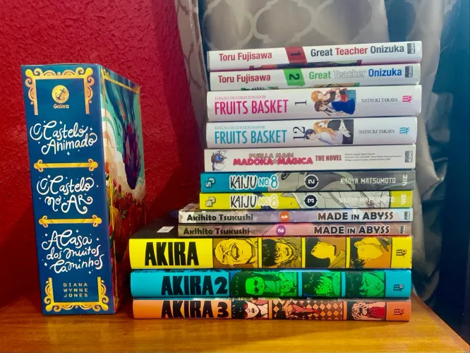 mangás e livros - ler descrição