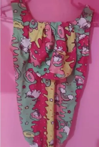 Maiô com touca infantil