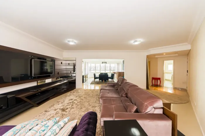 Apartamento mobiliado com 4 quartos no Ecoville - Curitiba