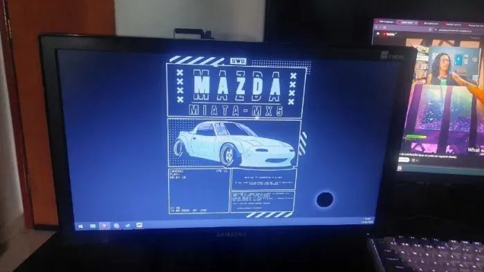 Monitor Samsung 18.5" (Com detalhe na tela)
