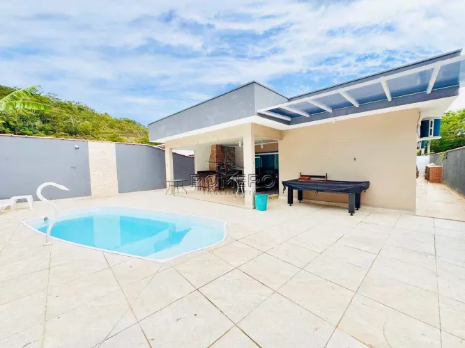 Casa com 4 quartos, Mar Verde, Caraguatatuba - R$ 1.6 mi, Cod: 2871