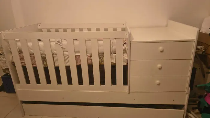 Vendo berço com cama novo
