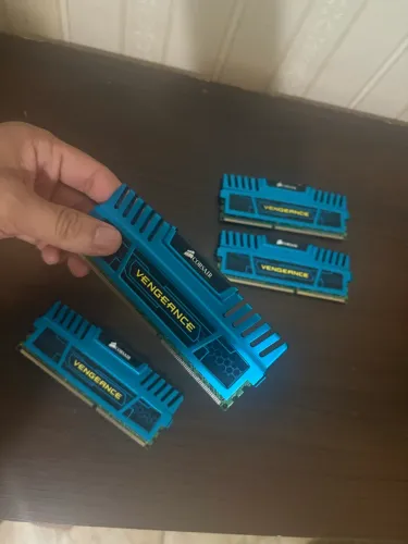 Memórias DDR3 1600mhz - Corsair Vengeance - (4x16GB) - Azul