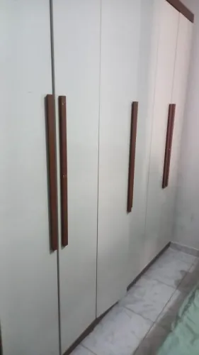 Vendo guarda- roupa