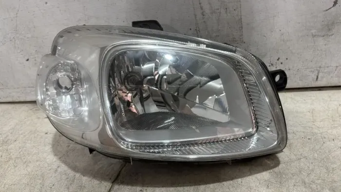 Farol direito uno fiorino 2011 2012 2013 2014 2015 2016 2017 2018 2019 2020 Original