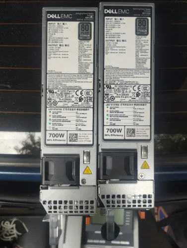 Fonte Dell PowerEdge 700W 80 Plus Titanium D700E-S1 (Nova)