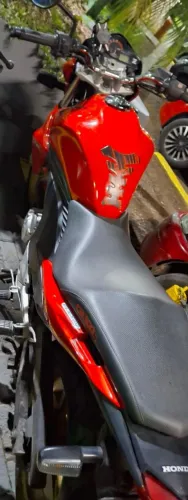 CB 300