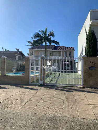 Sobrado com 7 quartos próximo a Lagoa do Violão em Torres/RS