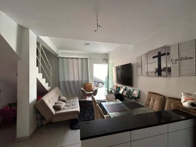 Casa Geminada 2 quartos com 1 vaga de garagem no bairro Sapucaias II, em Contagem