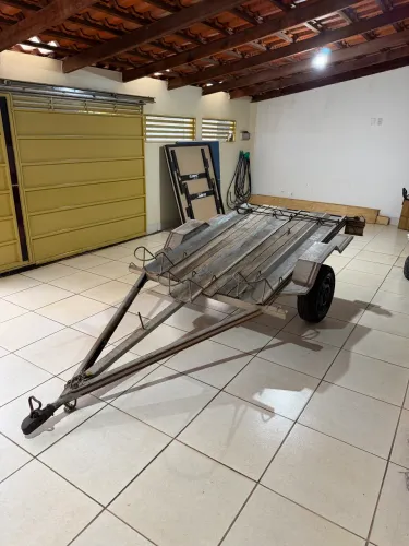 Carretinha para Três Motos