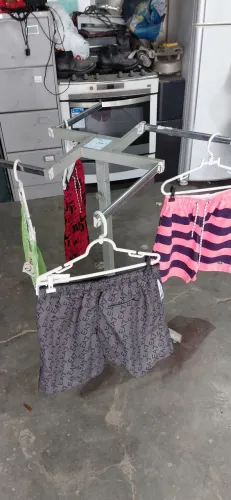 arara giratória de loja para roupas sou da zn lauzane paulista sp capital
