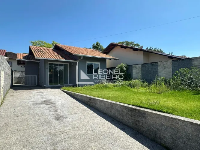 Casa com 2 dormitórios, 65,65 m² à venda no bairro Araponguinhas em Timbó - SC