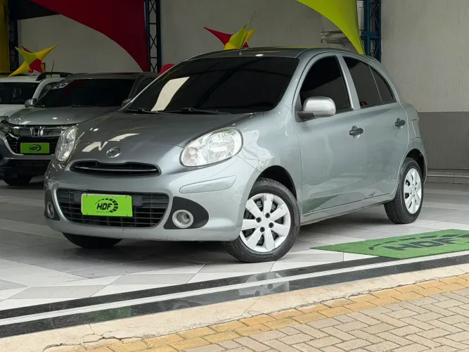 Nissan March S 1.0 16V Flex Fuel 5P 2013