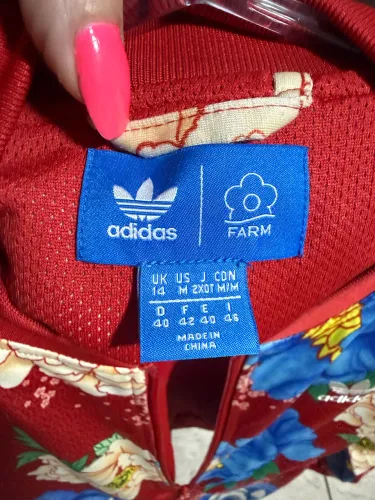 Vendo jaqueta bomber adidas/farm