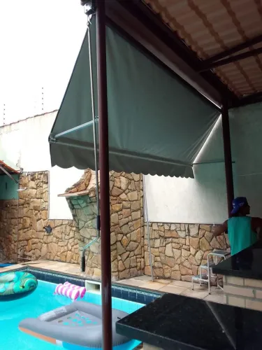 Toldo Retratil em lona Sansuy com Estrutura Metálica na Grande Vitoria