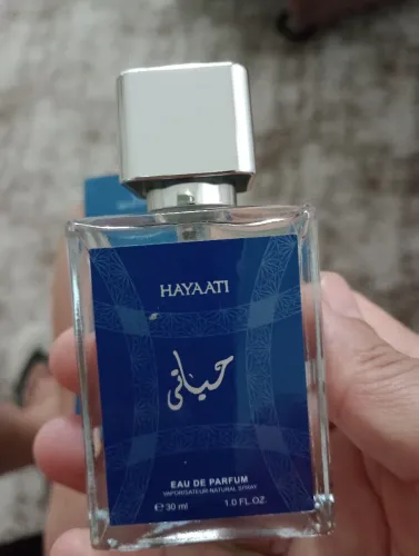 Perfume árabe lattafa - hayaati al maleky(30 ml)