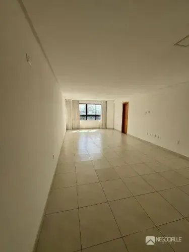Apartamento com 3 dormitórios para alugar, 134 m² por R$ 4.110,00/ano - Catolé - Campina G
