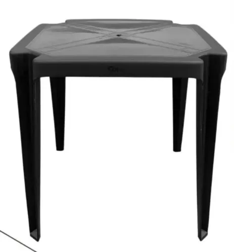 Jogo com mesa Quadrada com 4 Cadeiras Poltronas cor Preto