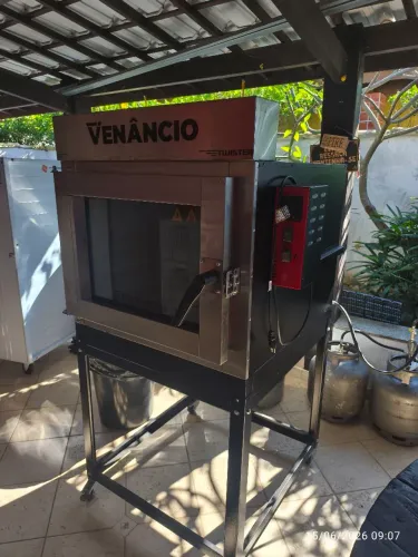 Forno e Armário para Pães 