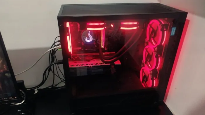 PC Gamer Ryzen 5 + RX 580 8GB + 16GB RGB | Roda Tudo em Full HD