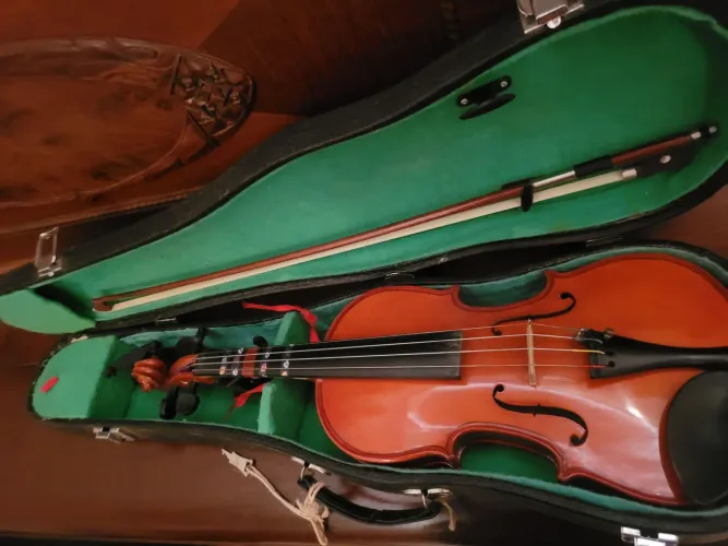 Violino 3/4 sem etiqueta 