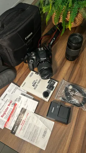 CANON EOS REBEL T7 + BATERIA + 2 LENTES + CASE