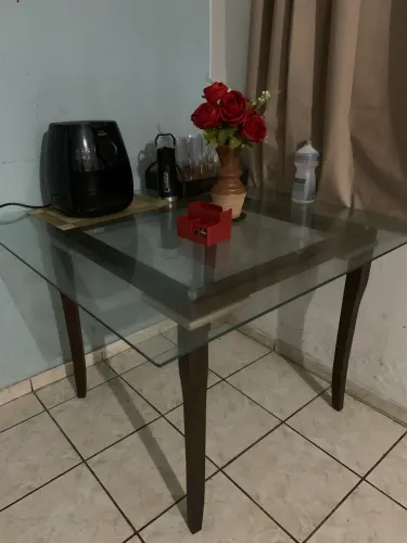 Vendo mesa de vidro