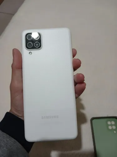 Samsung A12