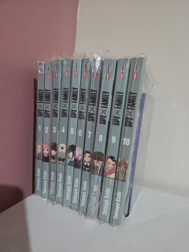 Spy x family 1 ao 10