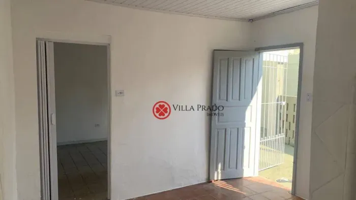 EXCELENTE CUSTO BENEFÍCIO! 1 DORMITÓRIO, SALA , COZINHA, BANHEIRO E LAVANDERIA. AGENDE UMA
