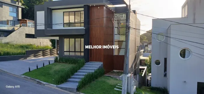 Condomínio Bella Vista Residence Club - Casa Alto Padrão 4 suítes uma máster 6 vagas de ga