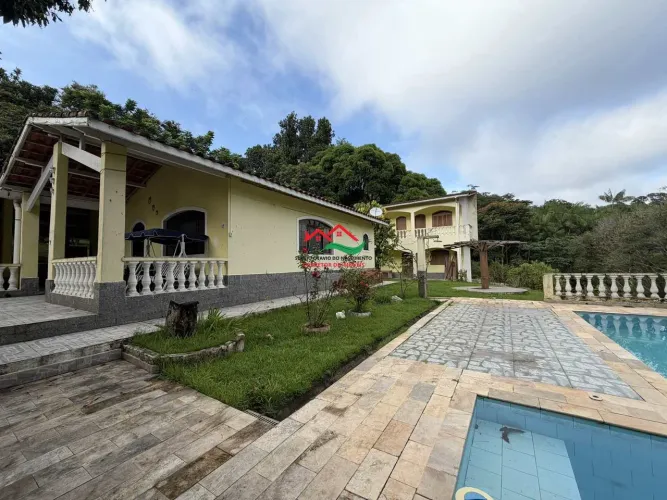 Chácara com 6 quartos, Centro, Pedro de Toledo - R$ 640 mil, Cod: 1118