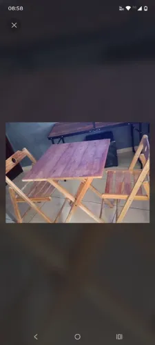 Vendo mesa dobrável com 2 cadeiras