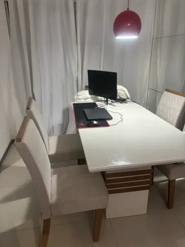 Mesa 6 cadeiras com tampão de vidro off white